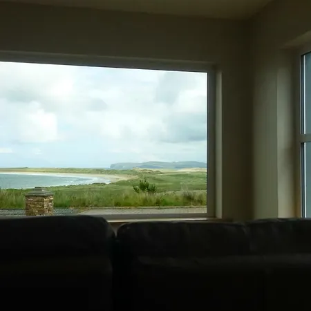 Holiday home Magheroarty House *